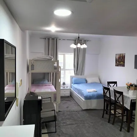 Private Studio Apartment In Tecom Next To Metro Station Dubai Buitenkant foto